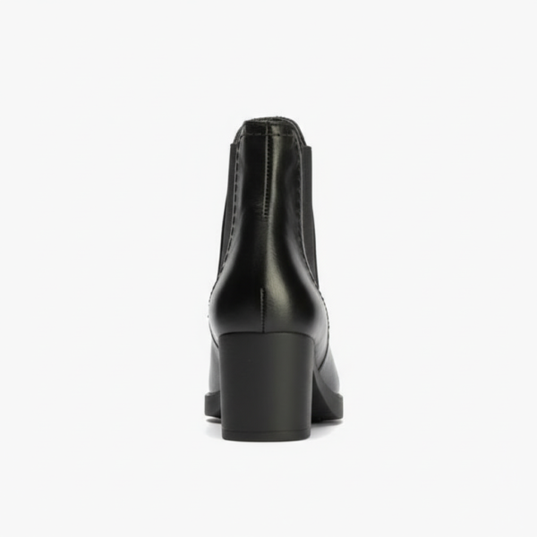 Botín Chelsey en Napa con elásticos de mujer color negro